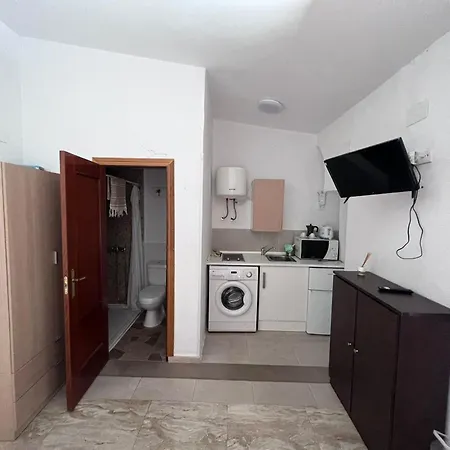 Apartamento La Campana 5 *