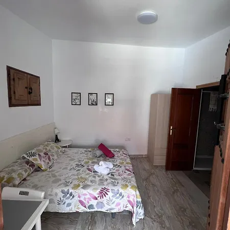 La Campana 5 Apartment